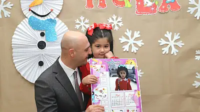 Doğubayazıt'ta karneler alındı, Kaymakam Ekinci minikleri yalnız bırakmadı