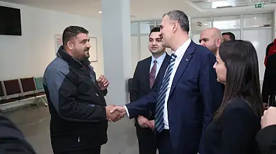 Vali Bozkurt'tan Ağrı Eğitim ve Araştırma Hastanesi'ne ilk ziyaret