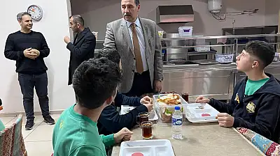 Iğdır Anadolu Lisesi Pansiyonuna Ziyaret: Öğrencilerle Kahvaltı, 12. Sınıflarla Motivasyon Buluşması