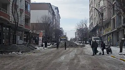 Kağızman'da Karla Mücadele Çalışmaları Aralıksız Devam Ediyor