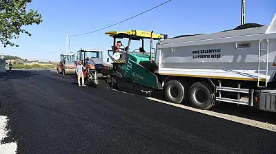 Muş Belediyesi'nden Öz Kaynakla 45 Kilometrelik Asfalt Hamlesi