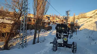 Olur'da Karla Mücadele Çalışmaları Tamamlandı