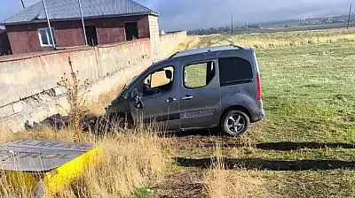 Patnos'ta ki trafik kazasında genç sürücü hayatını kaybetti