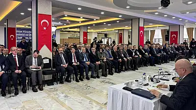 Van YYÜ Rektörü Prof. Dr. Hamdullah Şevli 'Van İli Ekonomi Buluşmaları' Programına Katıldı