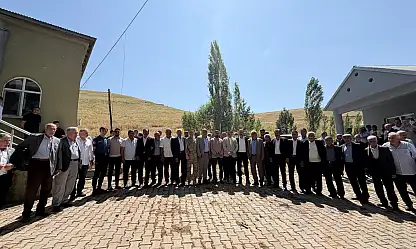 Ağrı'da husumet sona erdi! Aileler barış sofrasında buluştu