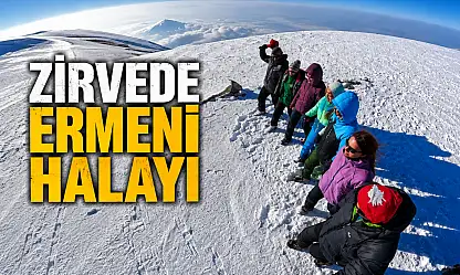 Ağrı Dağı'nın zirvesinde Ermeni halayı