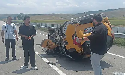 Doğubayazıt-Diyadin yolunda taksi takla attı: 4 yaralı