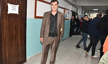 Doğubayazıt TSO'da sandıktan Osman Tozbey çıktı: 4 adaylı yarışta başkanlığı kazandı