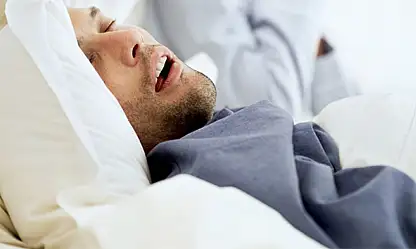 Erişkinlerde horlama ve uyku apnesi ani gece ölümlerine yol açabilir