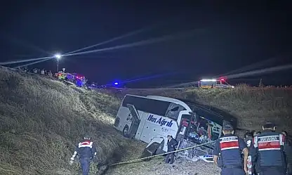 İstanbul'dan Ağrı'ya gelen yolcu otobüsü şarampole uçtu: 24 yaralı