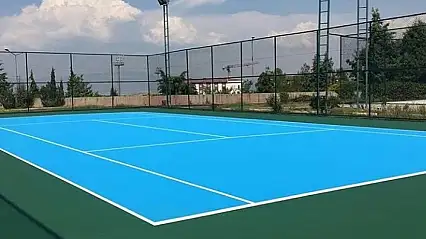 AÇIK TENİS KORTU ZEMİN YENİLEME İŞLERİ YAPTIRILACAKTIR