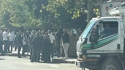 Ağrı Adliyesi önündeki 2 günlük bekleyiş sevinçle sona erdi