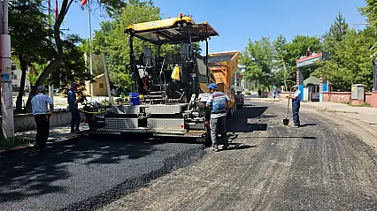 Ağrı Belediyesi ekipleri sahadaki çalışmalar kararlılıkla devam ediyor