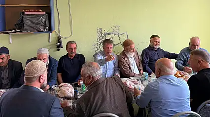 Ağrı'da 8 yıl süren husumet sonrası kucaklaştılar! İki aile sonunda barıştı