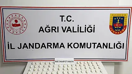 Ağrı'da film gibi operasyon: Uyuşturucuyu midesinde taşıdı, jandarmadan kaçamadı