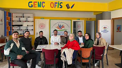 Ağrı'da gençlerin projeleri masaya yatırıldı! ÜNİDES için yeni toplantı