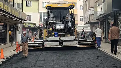 Ağrı'da İş Merkezi çevresi yenilendi! Trafik tek yöne alındı