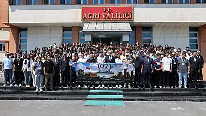 Ağrı'dan tarih yolculuğuna çıkan ikinci öğrenci kafilesi uğurlandı