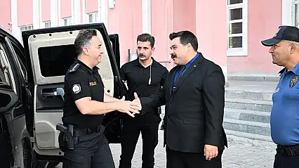 Ağrı İl Emniyet Müdürü Göksel Önder'den Patnos Cumhuriyet Başsavcısı Bilge'ye ziyaret