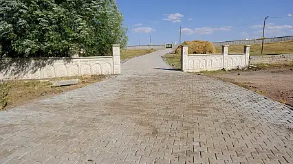 Ağrı'nın köylerinde parke çalışmaları devam ediyor