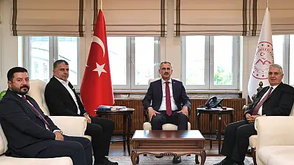Ağrı Valisi Önder Bozkurt Hakkarili iş insanlarını ağırladı