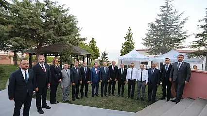 AİÇÜ Rektörü Gülçin bölge üniversiteleri toplantısına katıldı