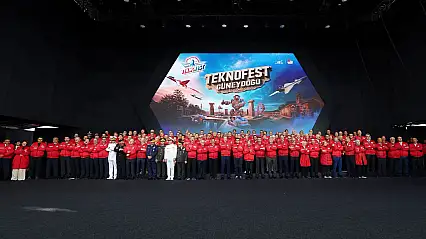 AİÇÜ Rektörü Gülçin, TEKNOFEST Güneydoğu Ödül Töreni'ne katıldı
