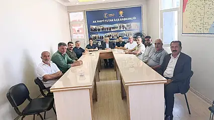 AK Parti Tutak İlçe Teşkilatı haftalık yönetim kurulu toplantısını gerçekleştirdi
