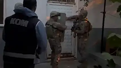 Bitlis'te sosyal medya paylaşımları takibe alınan 3 kişi tutuklandı