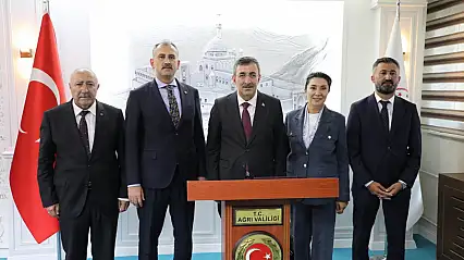 Cumhurbaşkanı Yardımcısı Cevdet Yılmaz Ağrı Valiliğini ziyaret etti