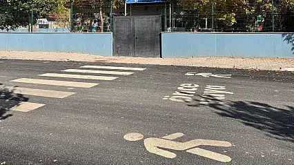 Diyadin'de 5 okulun önünde trafik güvenliği artırıldı
