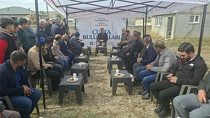 Diyadin'de vatandaşlar taleplerini Kaymakam Korkusuz'a iletti