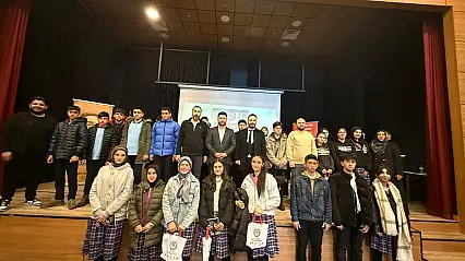 Doğubayazıt'ta öğrenciler edebiyat ekseninde bir araya geldi