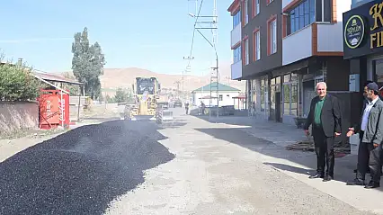Eleşkirt'te bozulan yollar için onarım çalışması başlatıldı