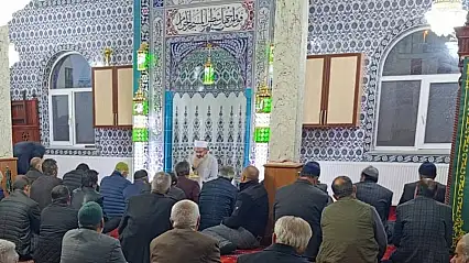 Eleşkirt'te sabah namazında buluştular, helise ikramıyla gönülleri ısıttılar