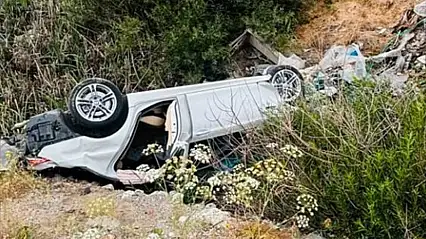 Erzurum-Aşkale Yolunda feci kaza: Şarampole devrilen otomobilin sürücüsü hayatını kaybetti