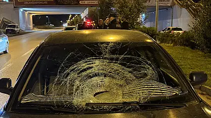 Erzurum'da yolun karşısına geçerken otomobil çarptı