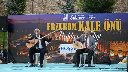 Erzurum Kalesi'nde aşıklar saz ve sözleriyle geceye damga vurdu