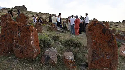 Genç araştırmacılar Ağrı Dağı eteklerinde konargöçer yaşamı sahada inceledi