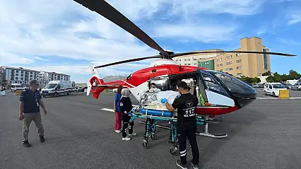 Kalp hastası 1 günlük bebek için ambulans helikopter havalandı
