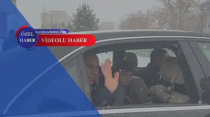 Kar altında veda: Vali Koç, Ağrı'dan helallik isteyerek ayrıldı