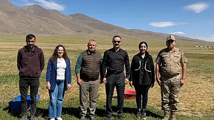 Kaymakam Ayvat, önce yol çalışmalarını inceledi sonra vatandaşı dinledi