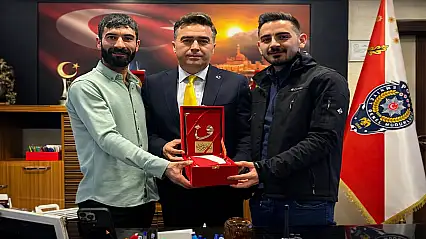 Müdür Önder'in Ağrıspor'a desteği, taraftarlardan takdir topladı