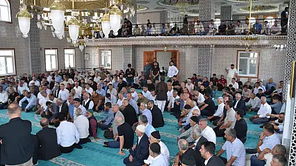 Muş'ta iki yıldır süren husumet camide barışla noktalandı