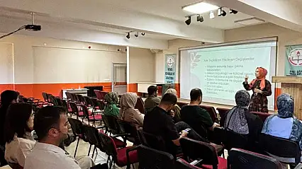 Patnos ve Tutak'taki rehabilitasyon merkezi personeline danışmanlık semineri