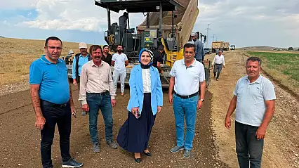 Taşlıçay'da köy yolları sıcak asfaltla buluşuyor