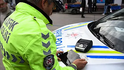 Trafikte ceza yağmuru: Yeni düzenleme neleri değiştiriyor?