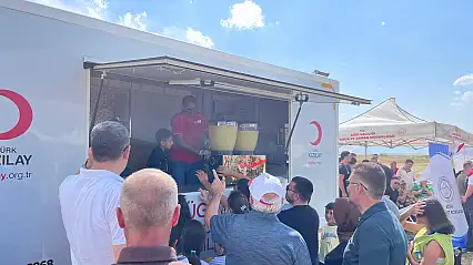 Türk Kızılay Ağrı, Mahallî At Yarışlarında vatandaşları yalnız bırakmadı