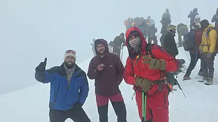 Türk ve Yunan dağcılar 30 Ağustos'ta Ağrı Dağı'nın zirvesinde buluştu