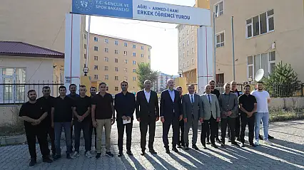 Vali Bozkurt yeni dönem öncesi hazırlıkları süren öğrenci yurtlarını inceledi